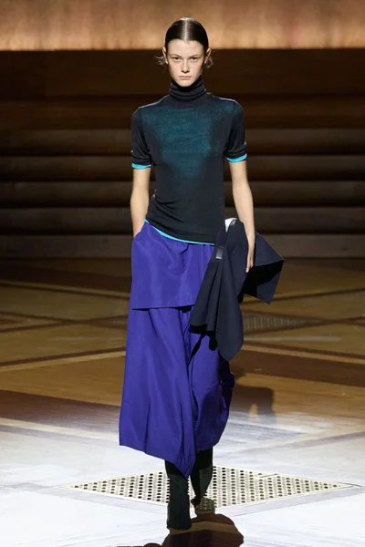Look 5